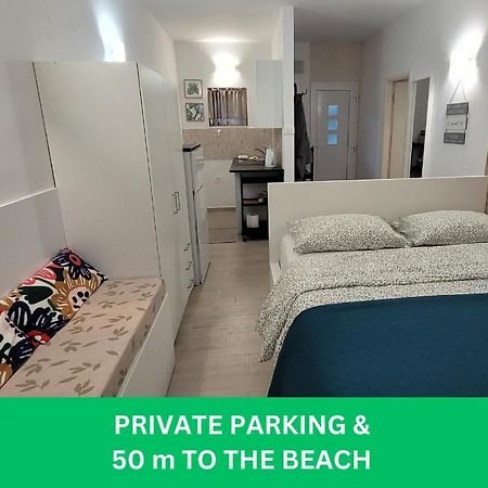 Apartma Zusterna Za Bazenom Capodistria Esterno foto